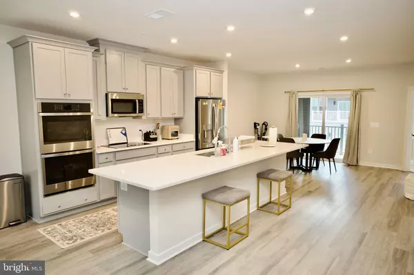 Chantilly, VA 20151,4619 OLIVINE DR