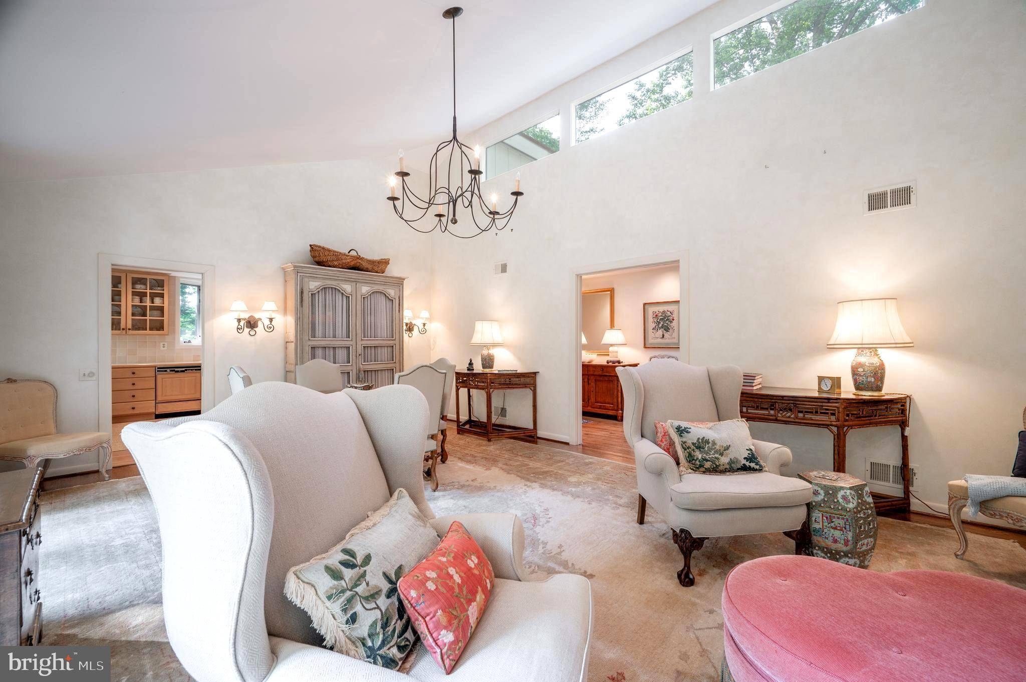 Mclean, VA 22101,6501 MENLO RD