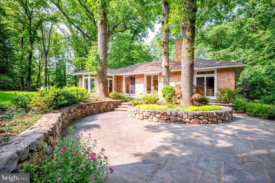 6501 MENLO RD, Mclean, VA 22101