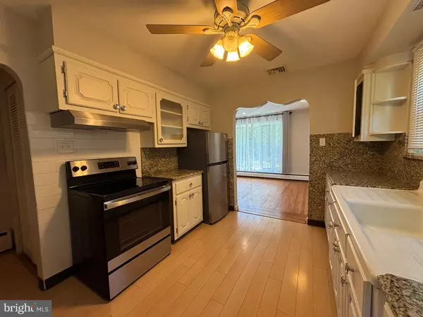 Cherry Hill, NJ 08034,29 WILLARD AVE