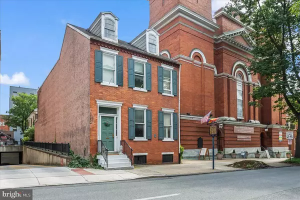 Lancaster, PA 17602,44 E ORANGE ST