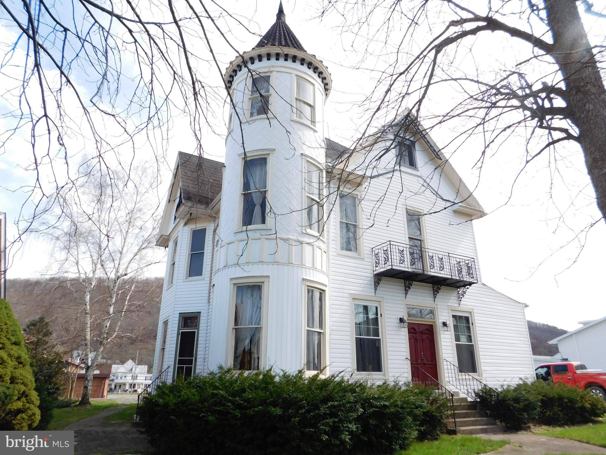 Keyser, WV 26726,89 SOUTH MINERAL STREET