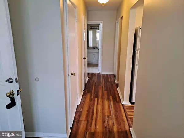 Florence, NJ 08518,2-1 FLORENCE TOLLGATE PL