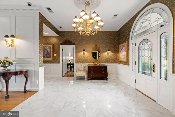 Falling Waters, WV 25419,77 LIONHEART TER