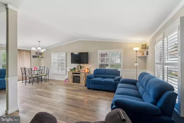 Mantua, NJ 08051,41 MEADOWLARK AVE