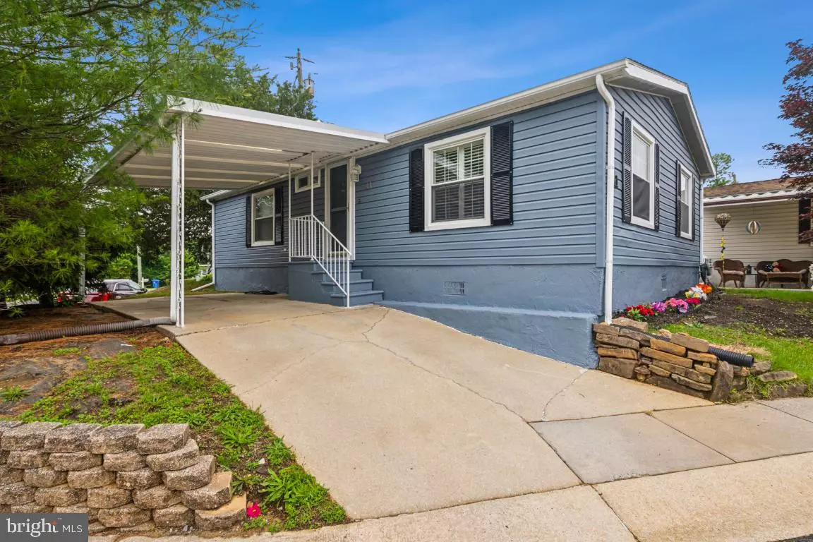 Mantua, NJ 08051,41 MEADOWLARK AVE
