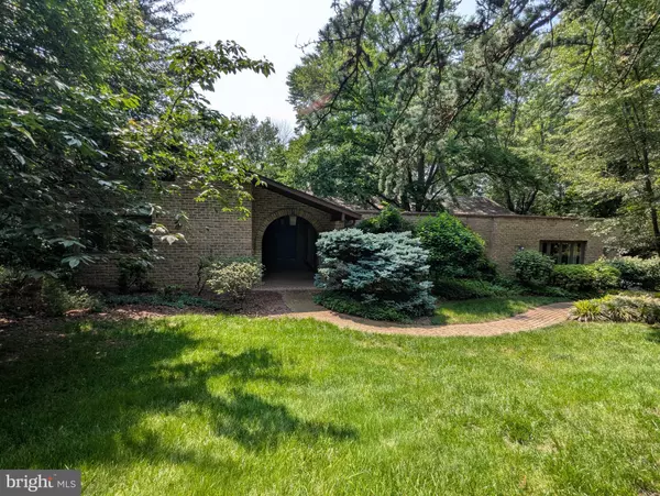 10 STANYON RD, York, PA 17403