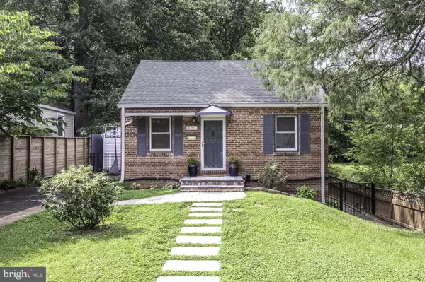 Arlington, VA 22207,4741 20TH ST N