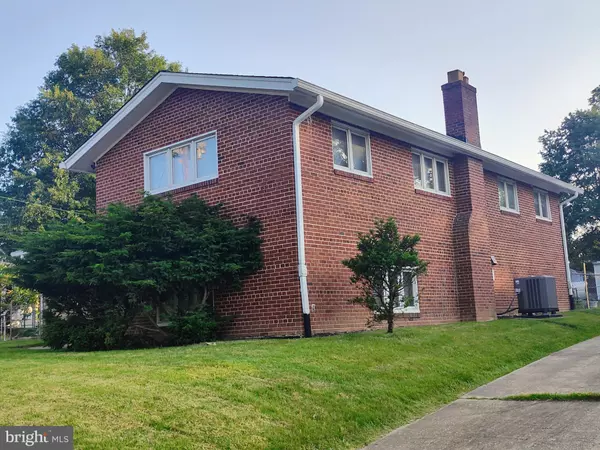 Hyattsville, MD 20782,7102 ADELPHI RD