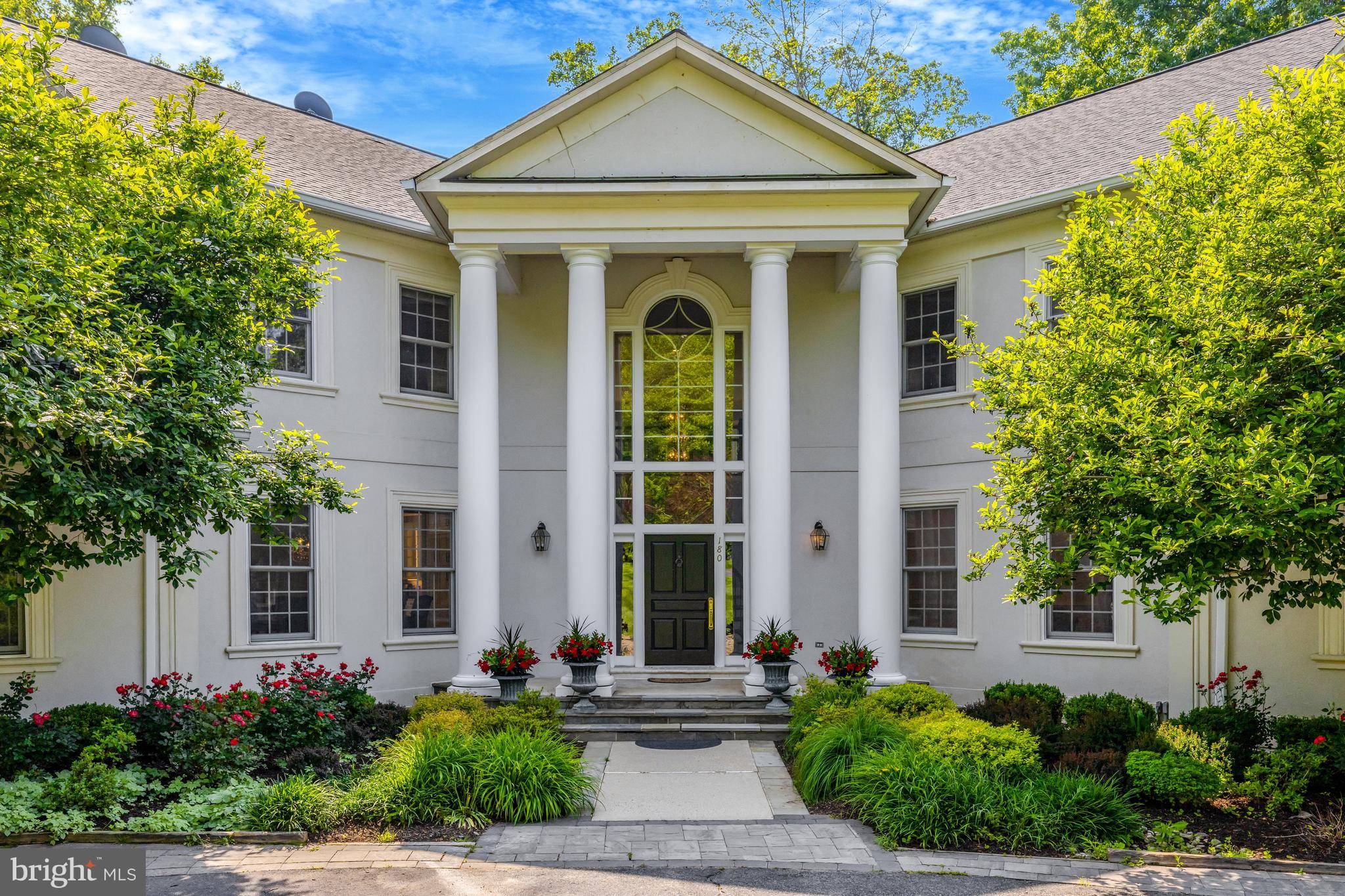 Great Falls, VA 22066,180 RIVER PARK DR