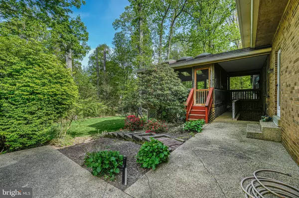 Reston, VA 20191,12003 TURF LN