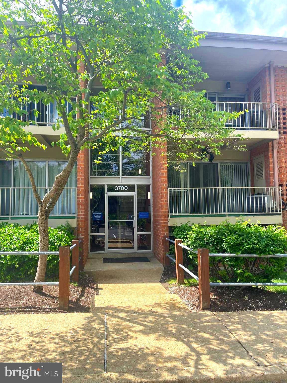 3700 N ROSSER ST #104, Alexandria, VA 22311