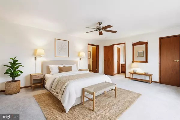 Horsham, PA 19044,159 HUNT DR