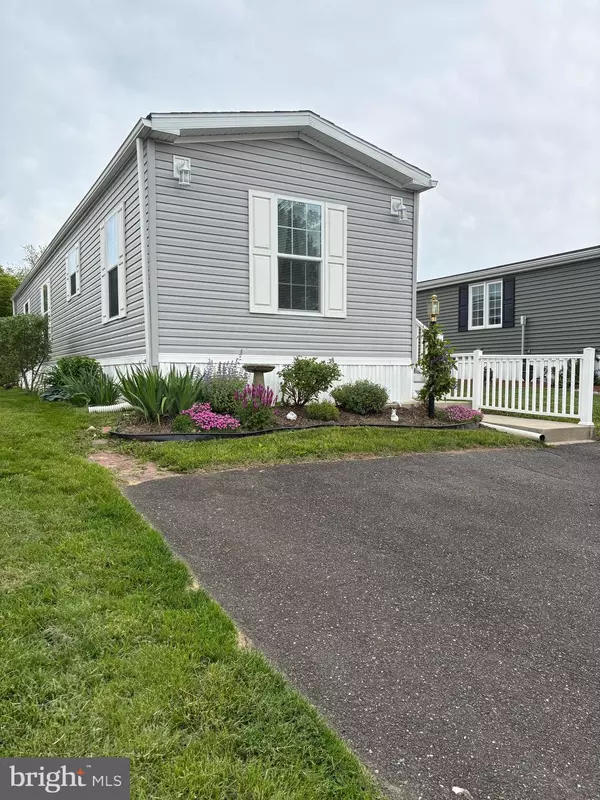 116 PARKSIDE CT, North Wales, PA 19454