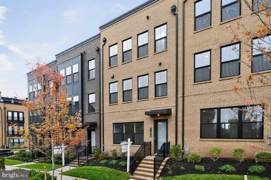 11930 CARAVELLE LOOP, North Bethesda, MD 20852
