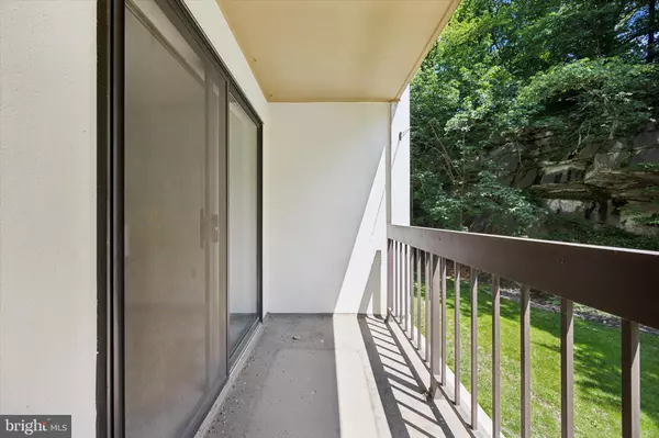 Wallingford, PA 19086,800 AVONDALE RD #2C