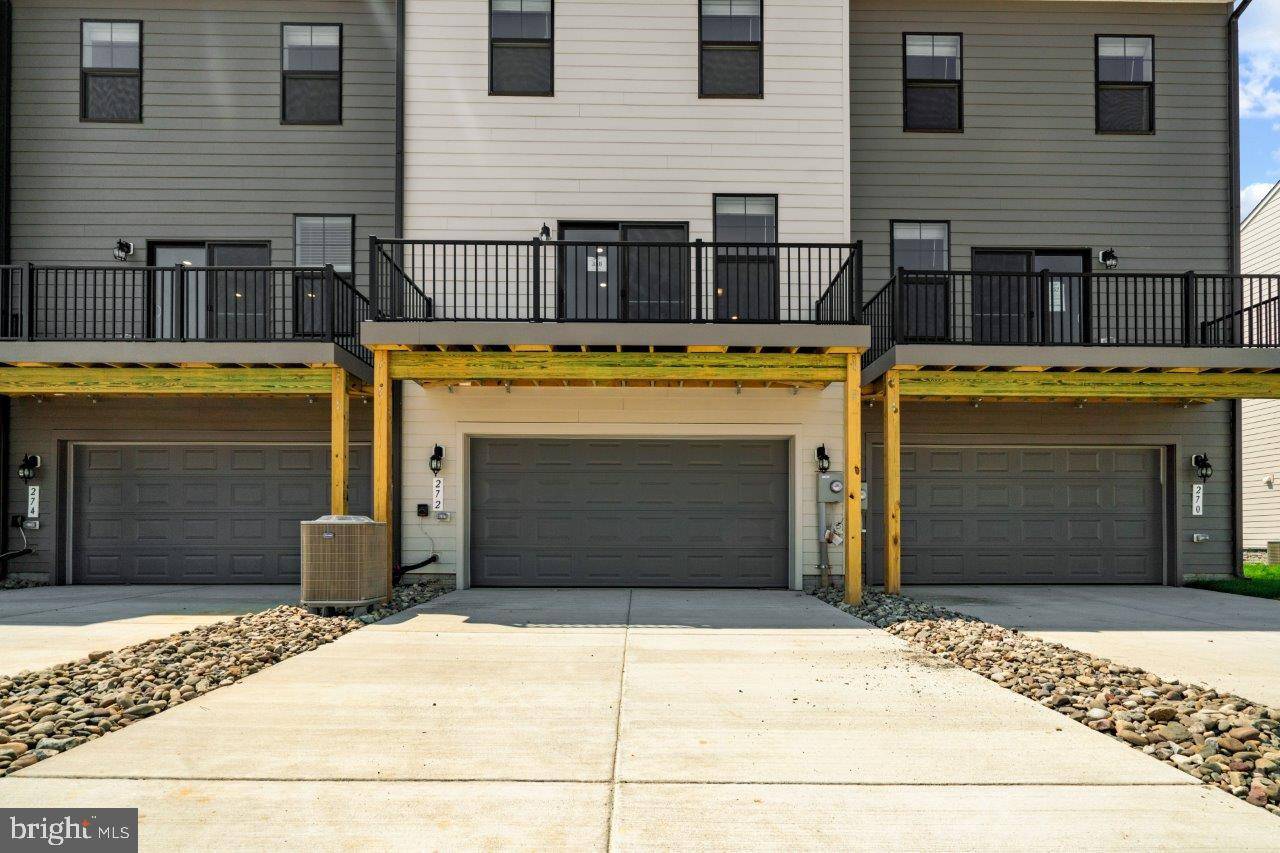 Frederick, MD 21701,734 COMPASS WAY