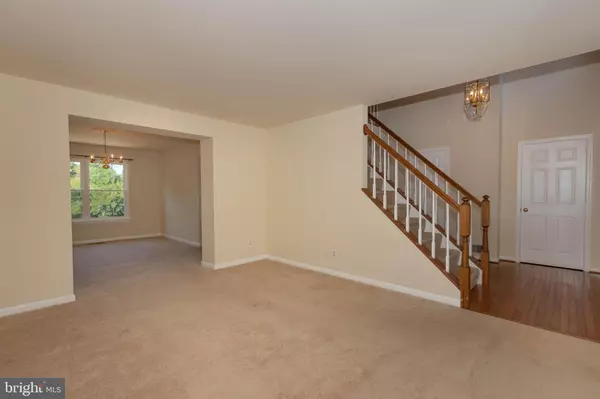 Manassas, VA 20111,8029 FOLKSTONE RD
