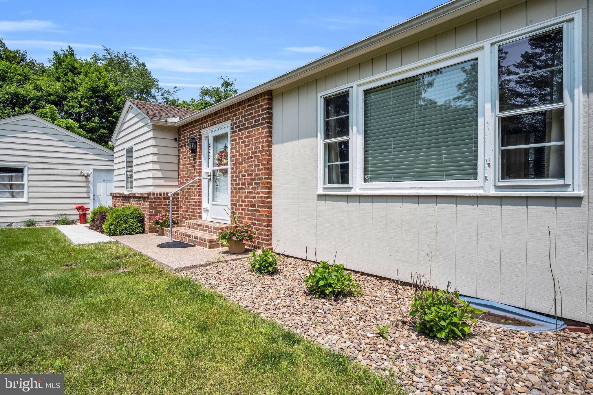 Dauphin, PA 17018,825 SHORT ST