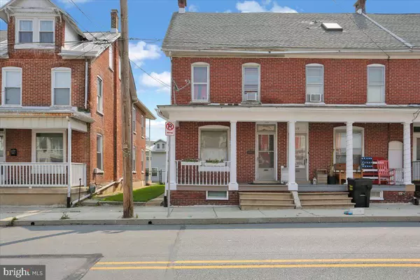121 N FRANKLIN ST, Fleetwood, PA 19522