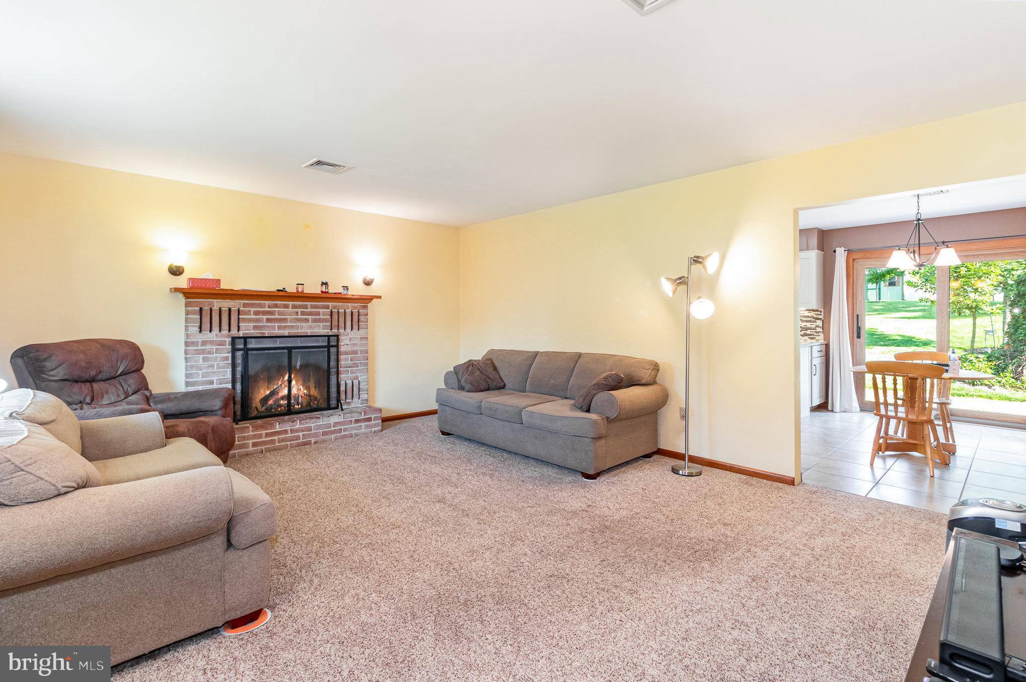 Carlisle, PA 17013,227 AVON DR