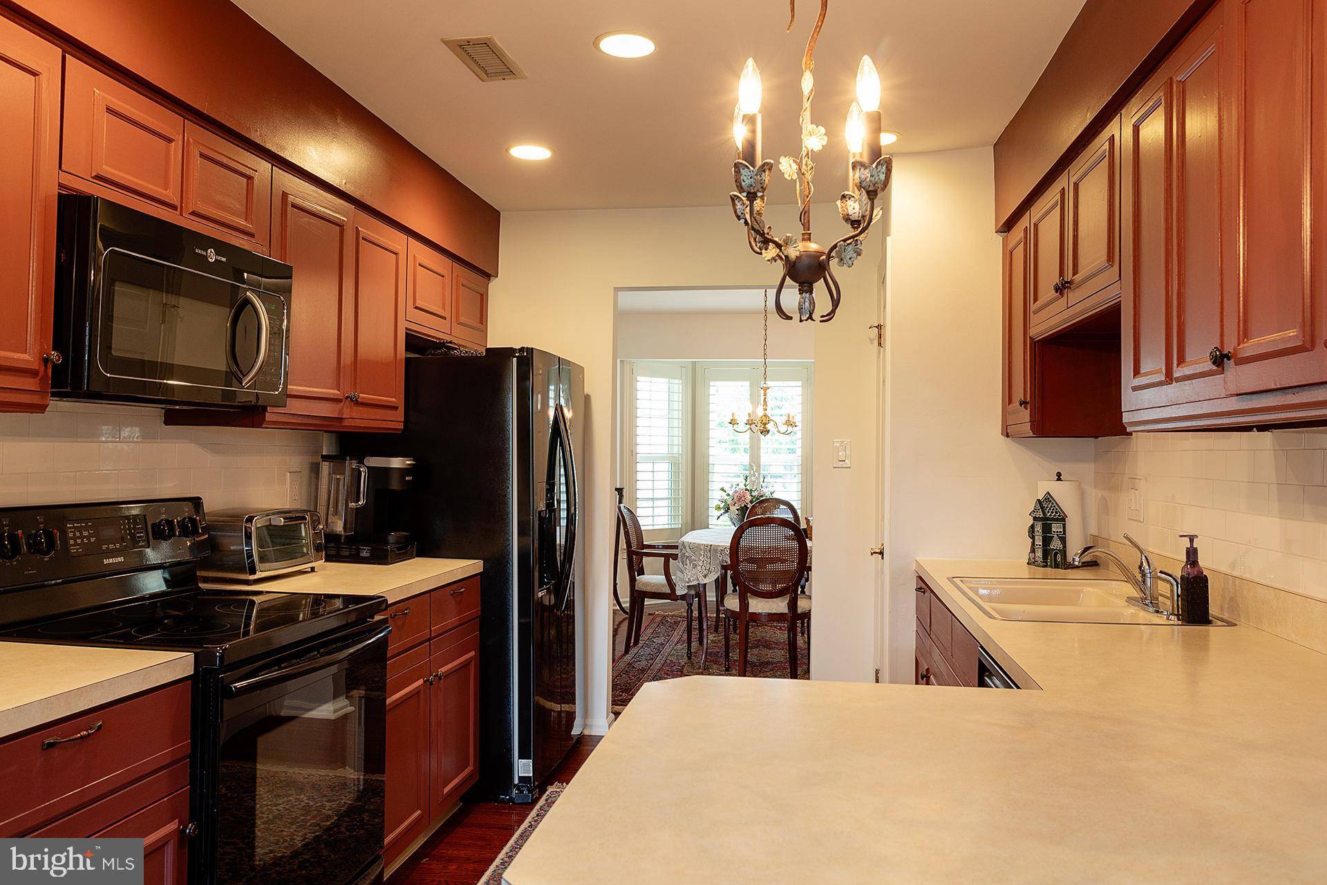 Newtown, PA 18940,32 HUNTERS WAY W