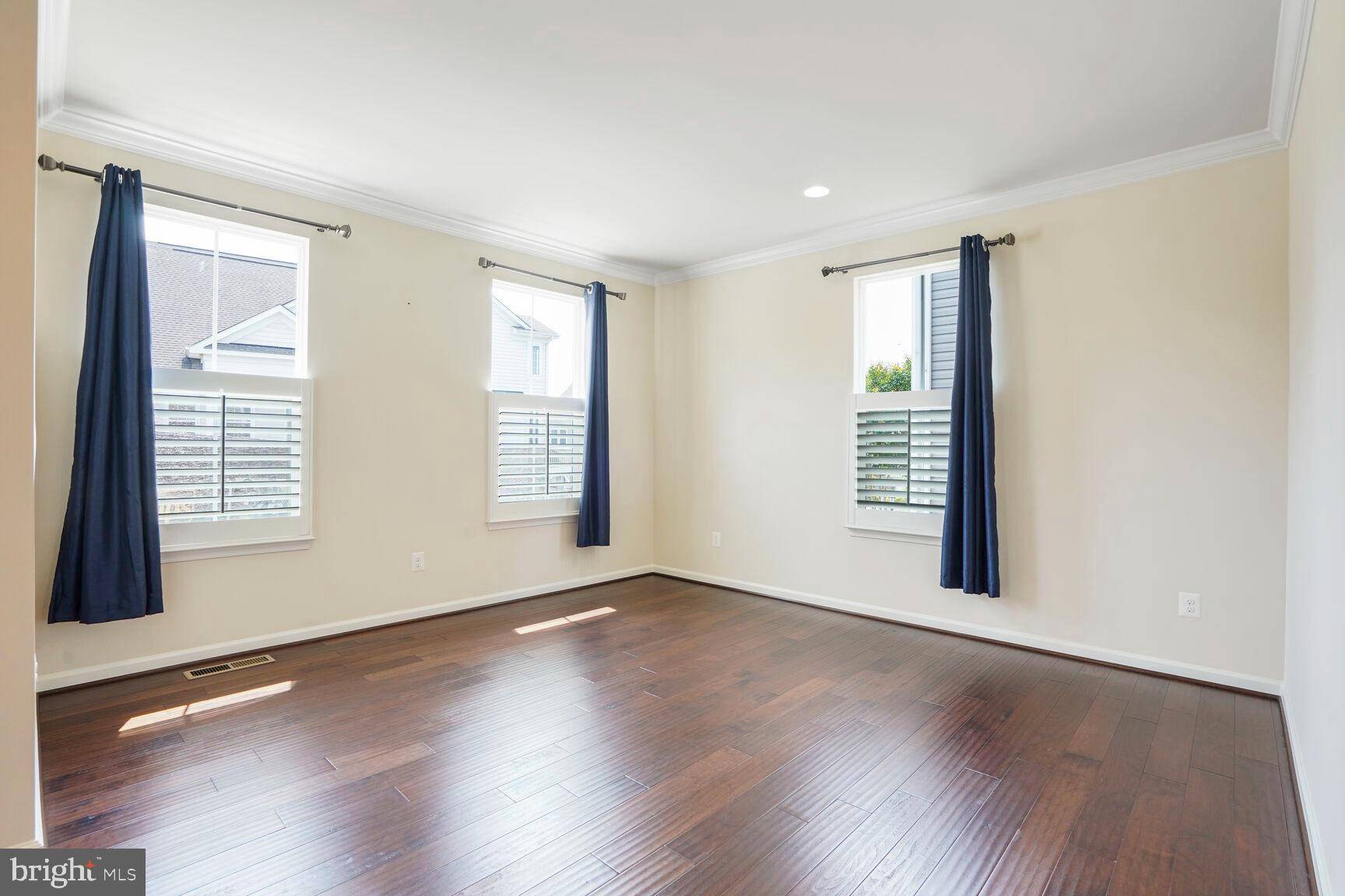 Ashburn, VA 20148,20903 ASHBURN HEIGHTS DR
