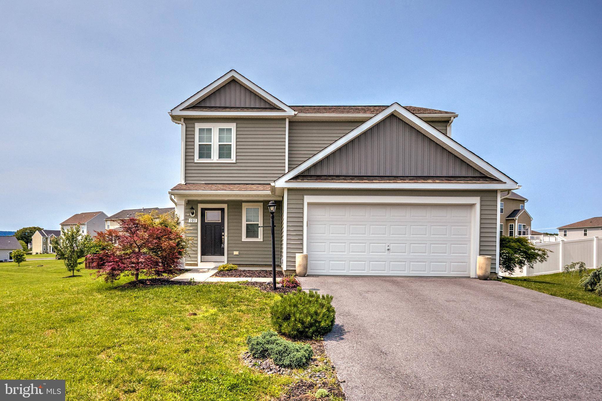 101 FAYE DR, Bunker Hill, WV 25413