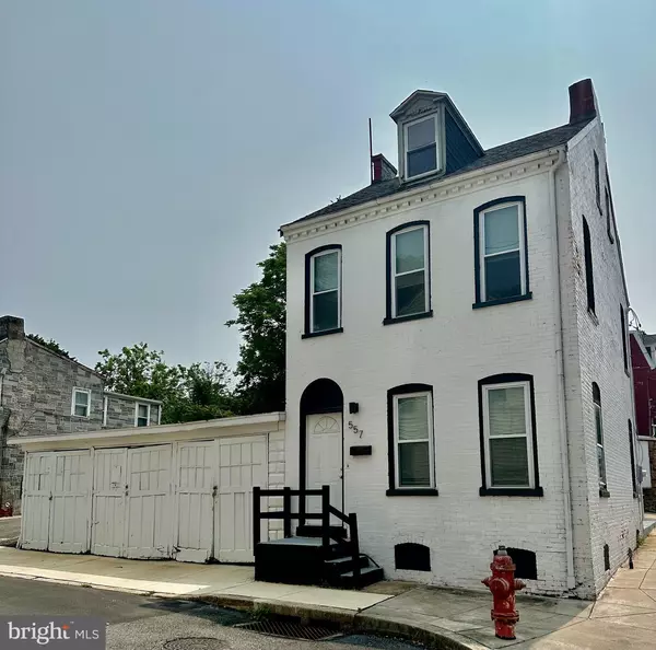 509 E STRAWBERRY ST, Lancaster, PA 17602