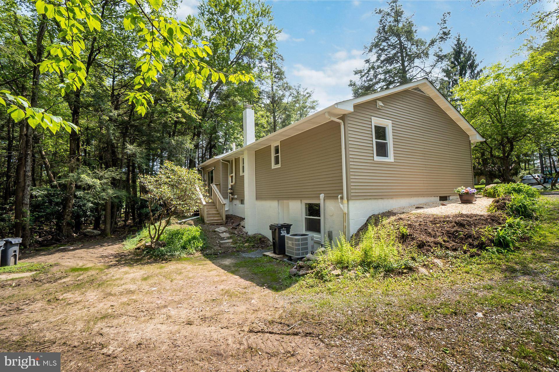 Albrightsville, PA 18210,18 HOLIDAY DR