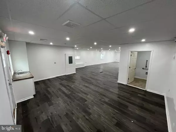 Jenkintown, PA 19046,439 BAEDER RD