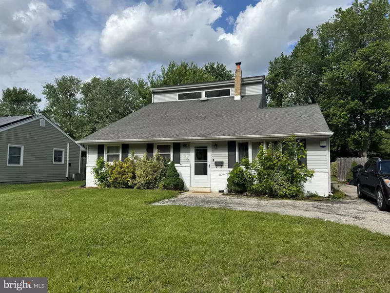 132 PETERSON BLVD, Deptford, NJ 08096