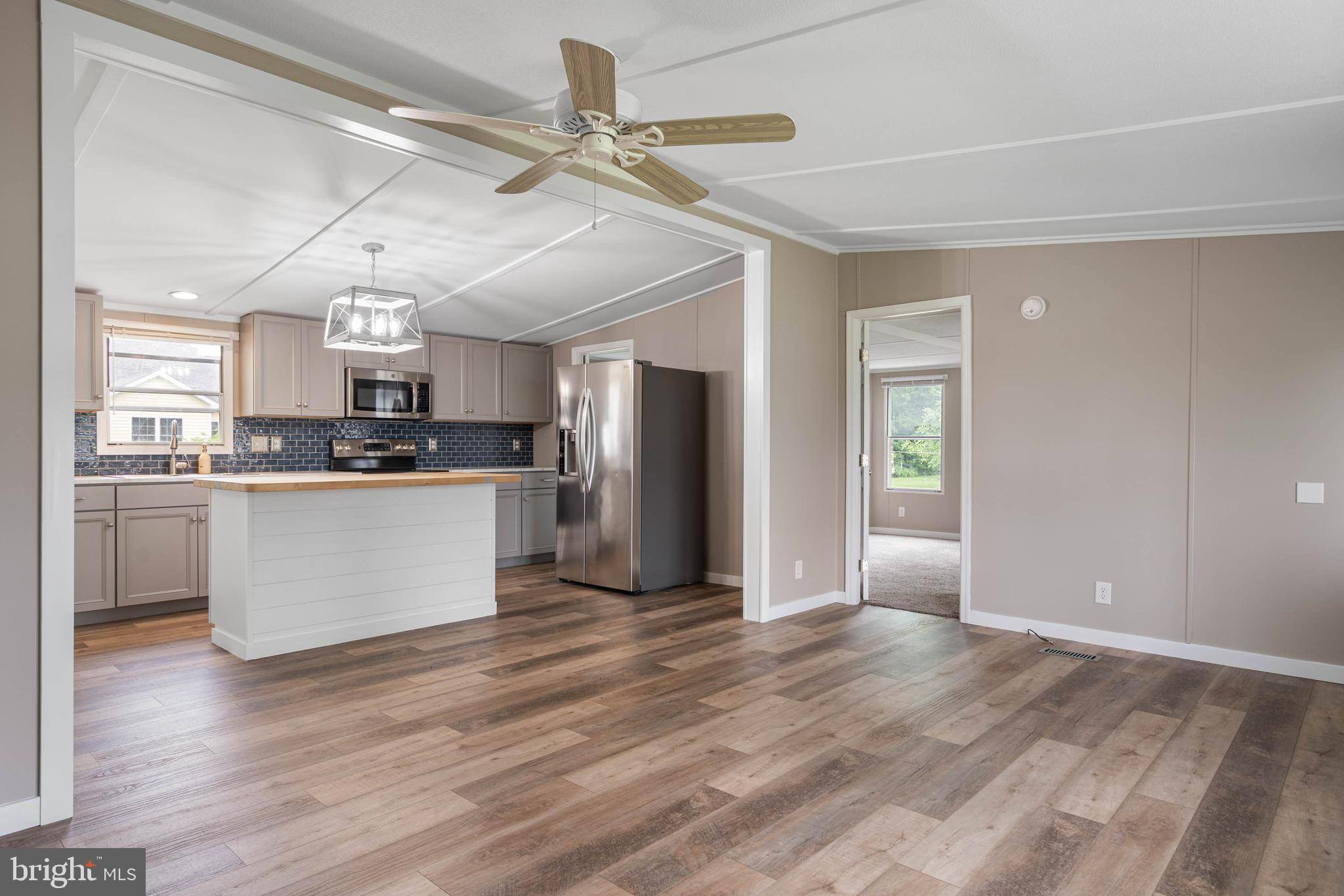 Ocean View, DE 19970,31392 OAK ST