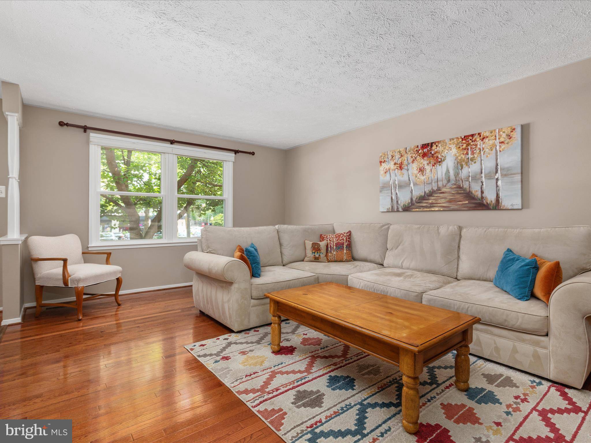 Falls Church, VA 22046,377 W BROAD ST W