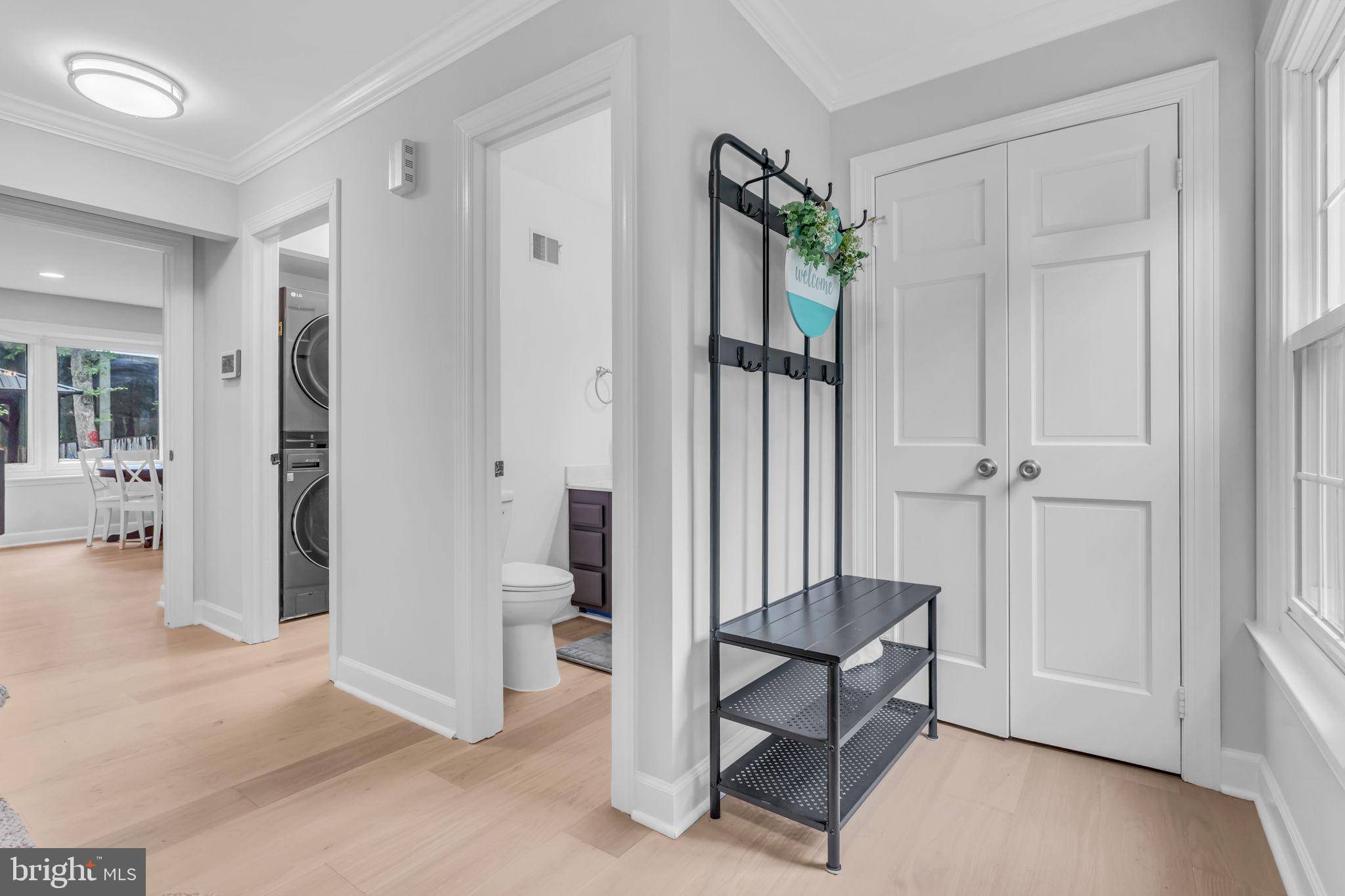 Vienna, VA 22182,1606 MONTMORENCY DR