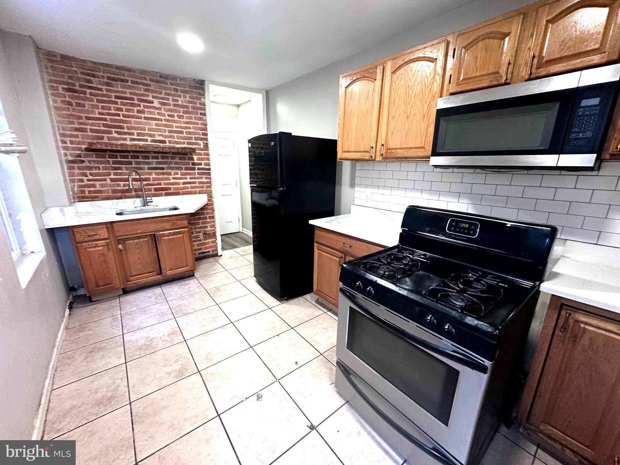 Baltimore, MD 21223,233 S GILMOR ST