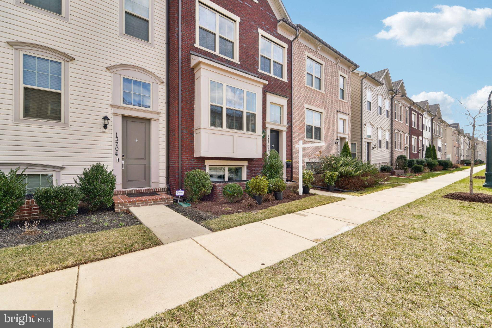 Clarksburg, MD 20871,13706 PETREL ST