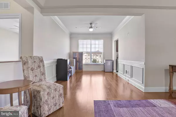 Odenton, MD 21113,8612 WINTERGREEN CT #403