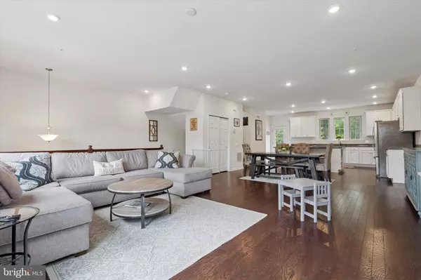 Warminster, PA 18974,468 ROWAN ST