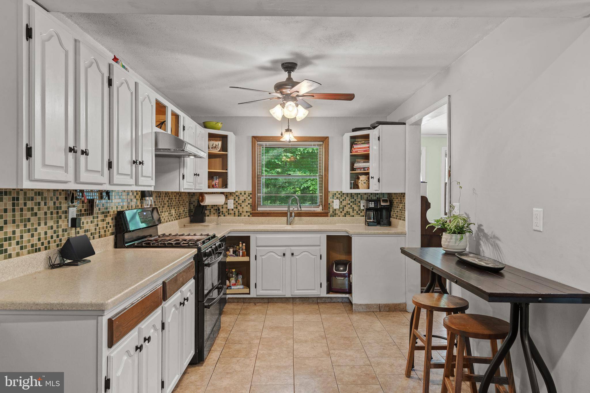 Bethel, PA 19507,6140 FOUR POINT RD