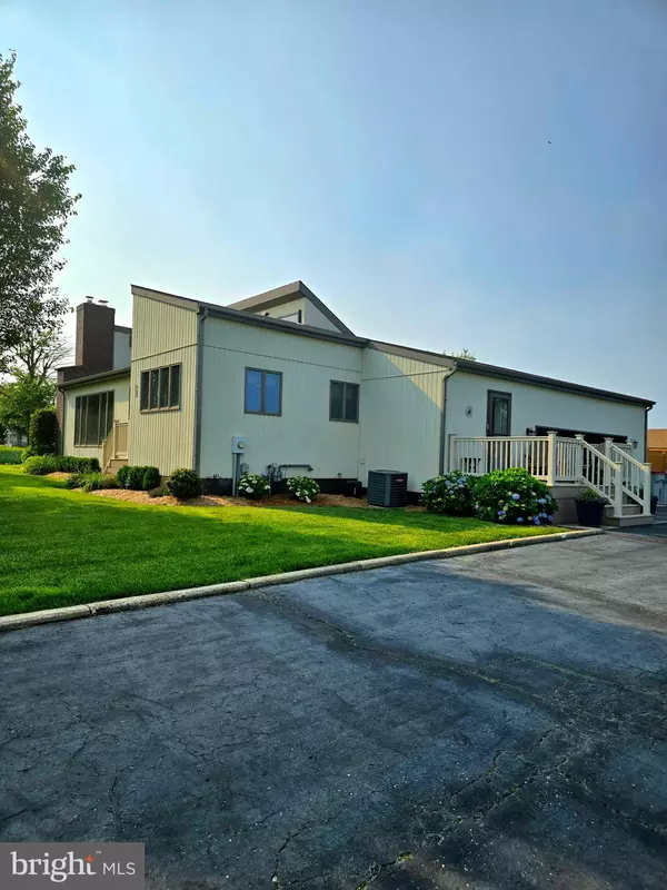 Vineland, NJ 08361,4468 GENOA AVE