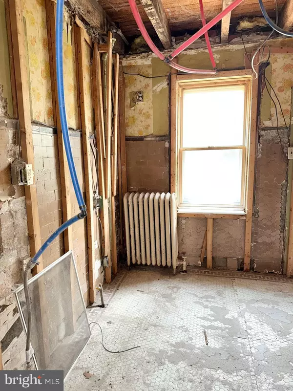 Philadelphia, PA 19148,614 MCCLELLAN ST