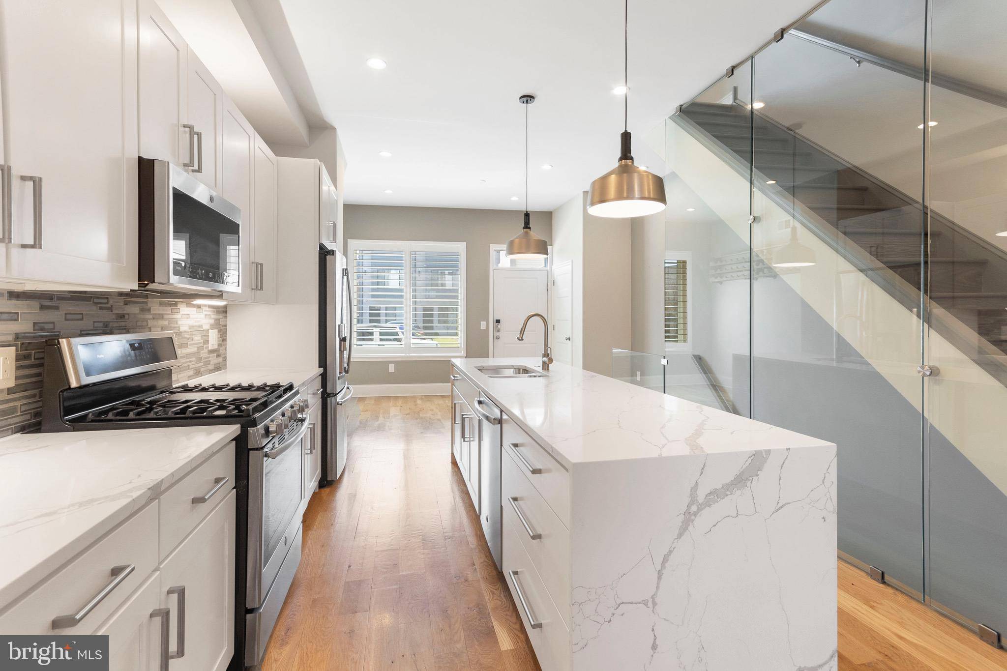 1024 HYDE ST, Philadelphia, PA 19125