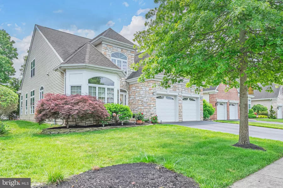 6 LEWIS DR, Mays Landing, NJ 08330