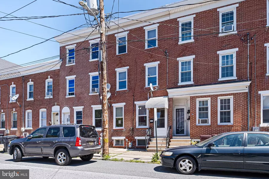 917 LINDEN ST, Wilmington, DE 19805