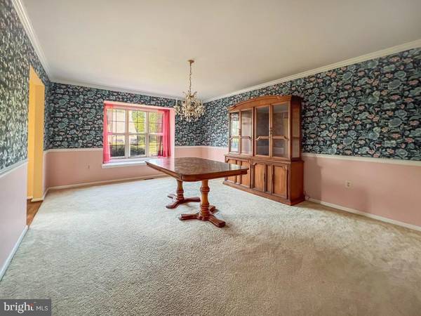 North Wales, PA 19454,107 HORSESHOE LN
