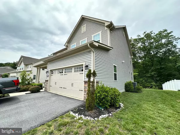 Waldorf, MD 20603,8664 WINDON CT
