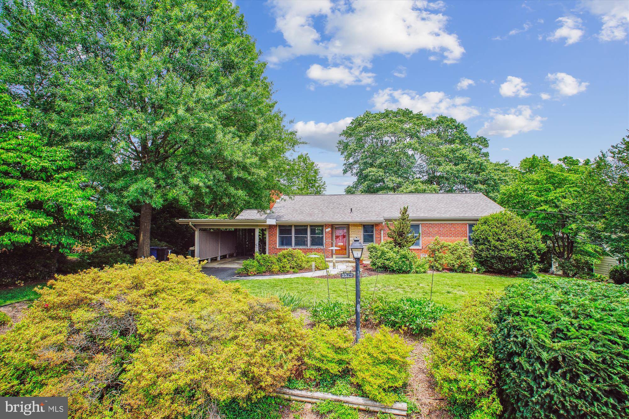 Arlington, VA 22207,3529 N NOTTINGHAM ST