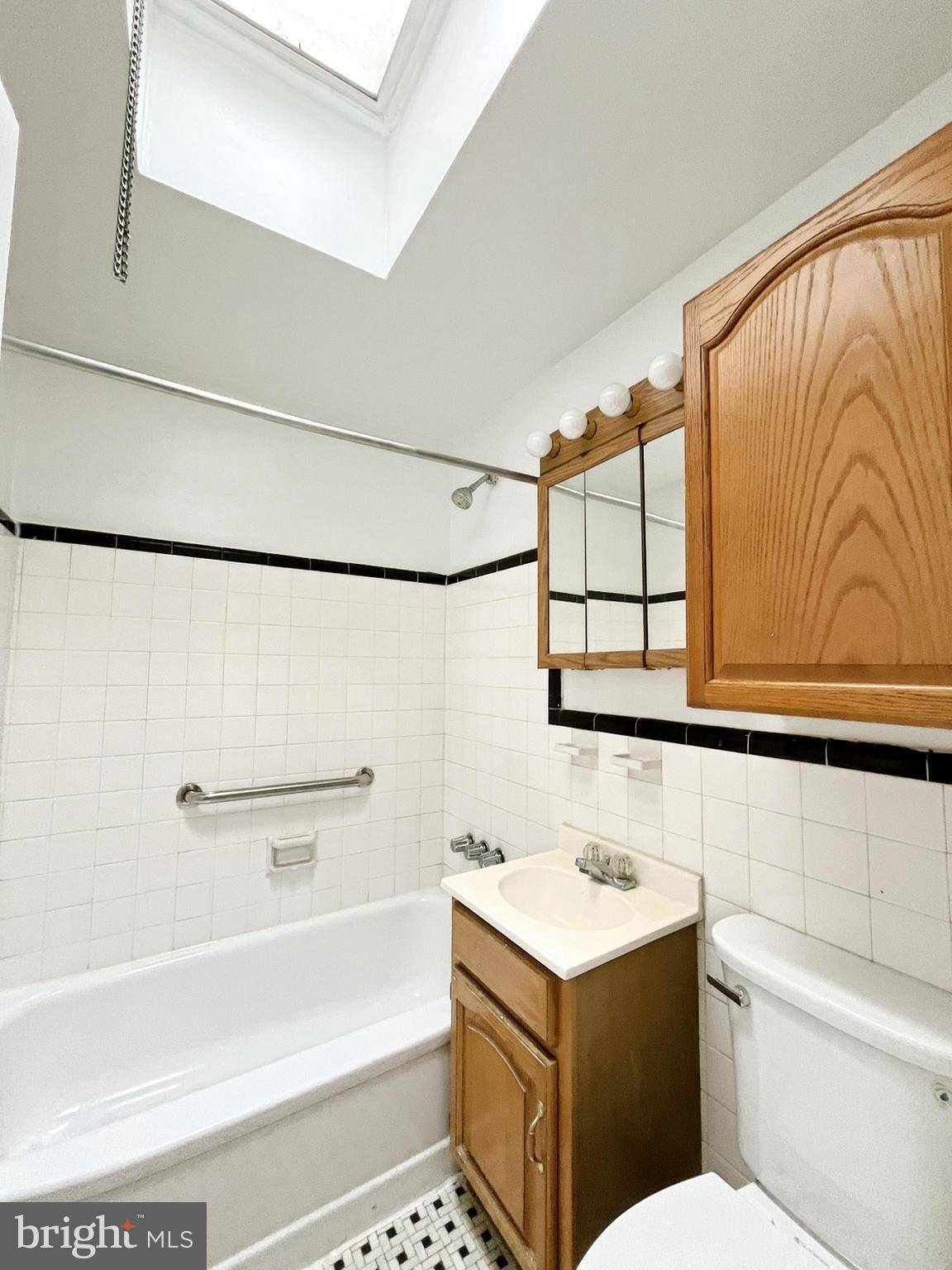Philadelphia, PA 19135,6528 KEYSTONE ST