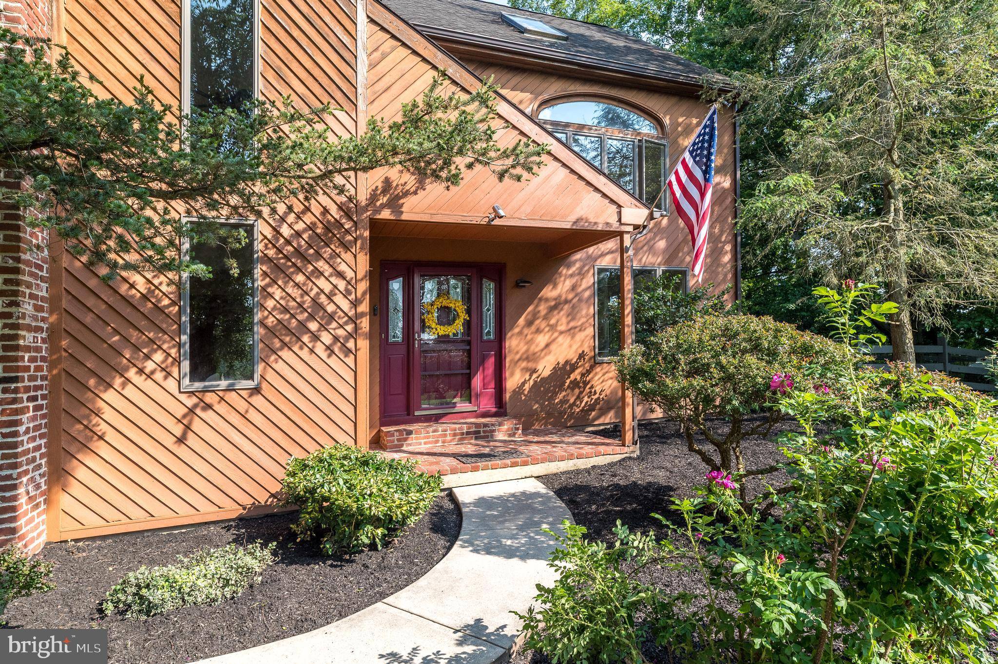 Doylestown, PA 18901,905 DEERFIELD LN